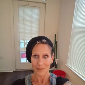 Meet your Posher, Cathy